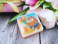 Оригінальне сувенірне мило ручної роботи з картинкою "Кіт з тюльпанами"