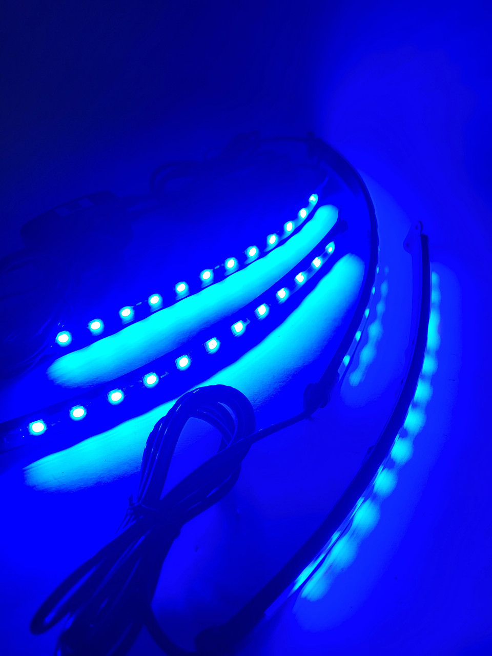 Універсальне світлодіодне RGB led підсвічування салону автомобіля