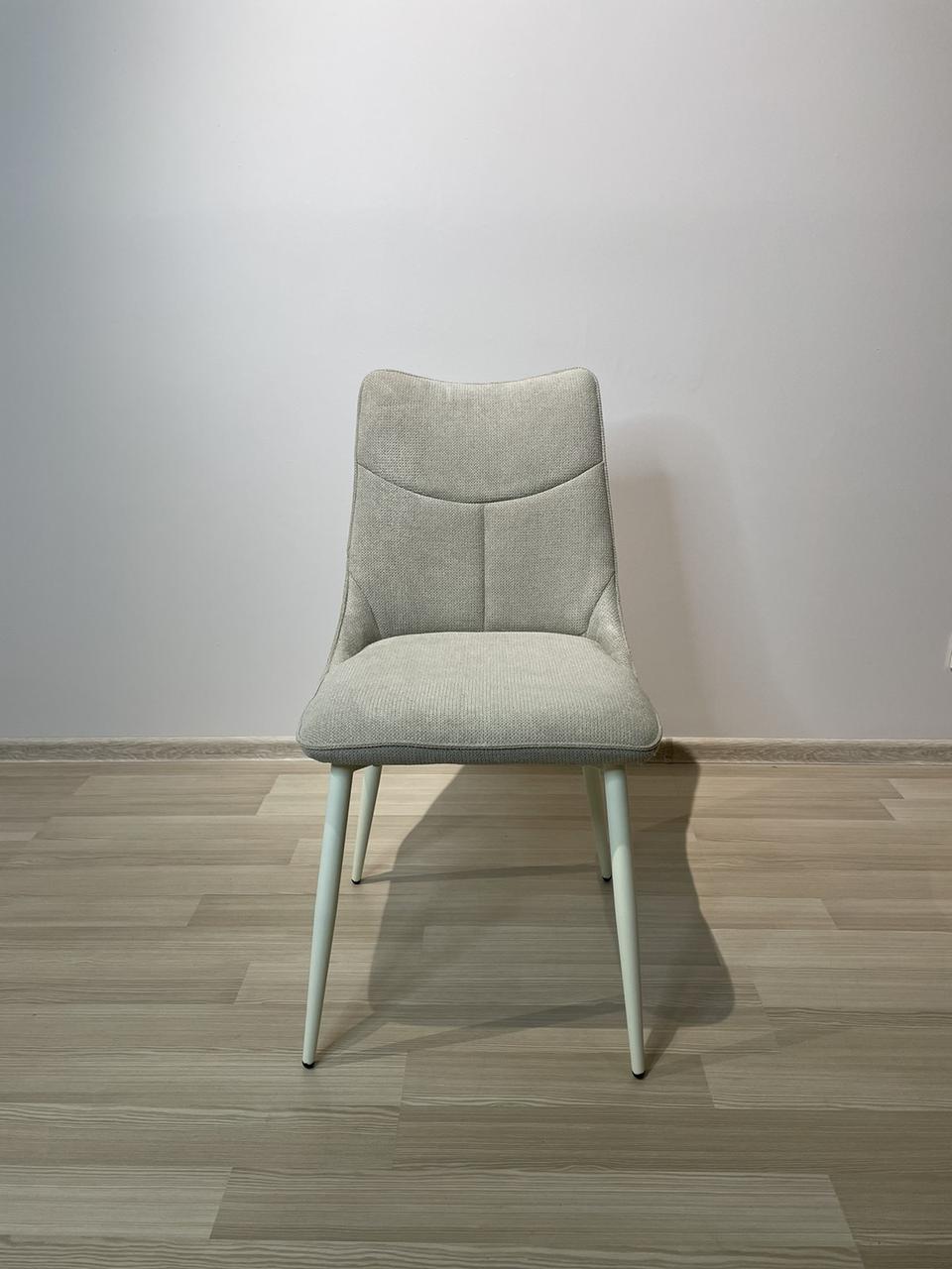 Обідній стілець KELVIN Tes Mobili, колір бежевий/ніжки білі