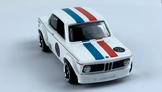 Тематическая Машинка Hot Wheels BMW 2002 Vintage Racing Club