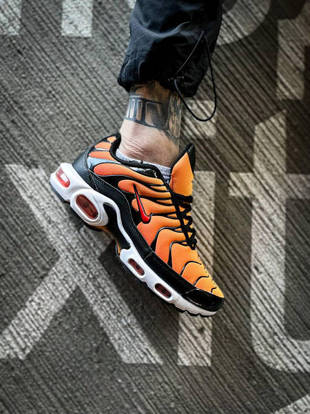 Nike Air Max TN Plus Black Orange 45 29c Krosonavtik 2340739594