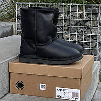 Ugg Classic Short II Black Leather 36