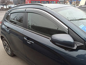 Hyundai Kona 2018 - вітровики з хромoм
