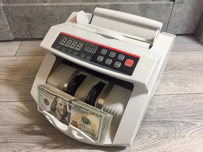Хорошая счетная машина для денег counter 2108 с дисплеем, Счетчик банкнот rdk - фото 4 - id-p2113707490