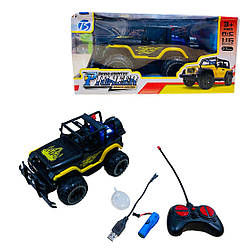 136-14B Машинка масштаб 1:16, їздить у різні боки, світло, звук, випускає пару, у коробці