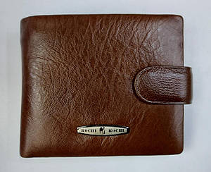 Гаманець шкіряний чоловічий «Kochi» коричневого кольору на кнопці