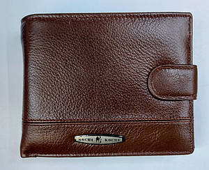 Шкіряний чоловічий бумажник «Kochi» коричневого кольору на кнопці