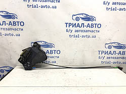 Замок двері передній правий Toyota Avensis 2003-2008 6903002162 (Арт.30822)