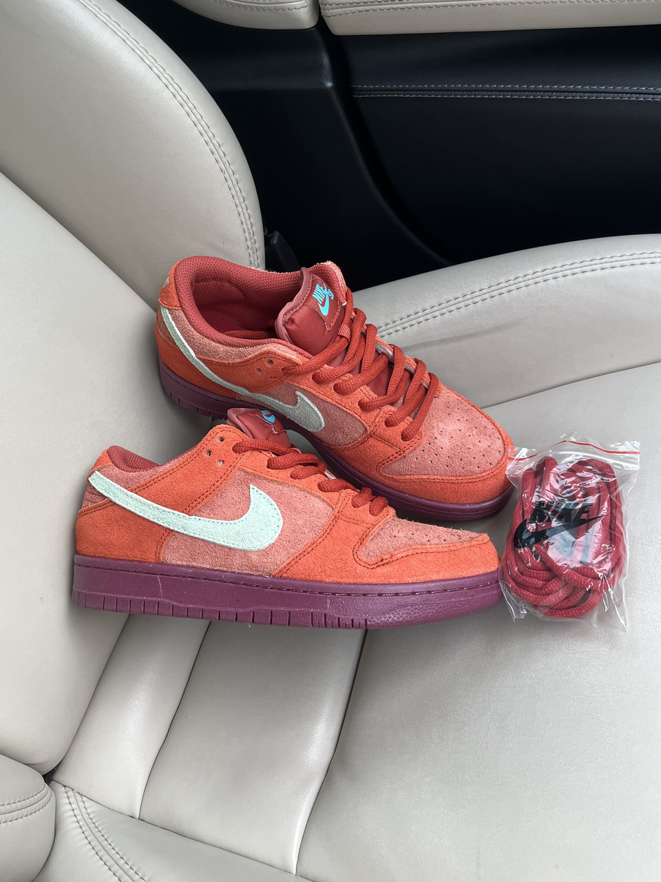 Кросівки чоловічі помаранчеві Nike SB Dunk Mystic Red (15657)