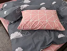 Двоколірний сімейний набір бавовняної постільної білизни комбінований сірий з рожевим із принтом хмари з Бязі Gold, Черешенька, фото 5