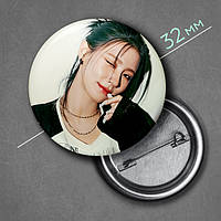 "Чо Миён / Miyeon (Джи-Айдл / (G)I-dle)" значок круглый на булавке Ø32 мм