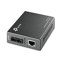 Медиаконвертер/переходник TP-Link MC110CS ТХ/RX/RJ-45 94.5х73х27мм 3 порта