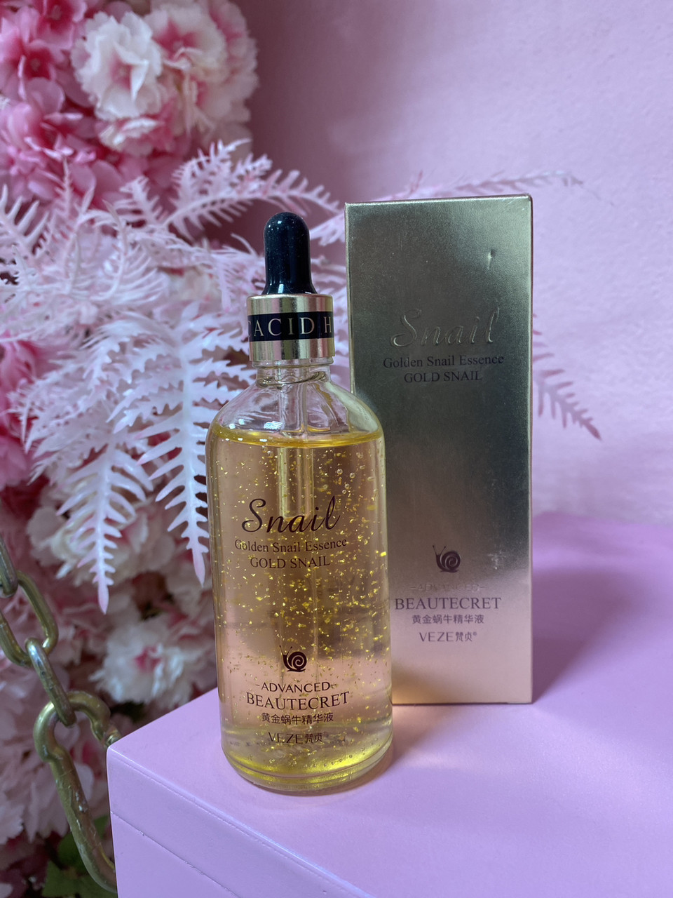 Сироватка для обличчя з муцином равлики і 24К золотом Veze Snail Silky Hydrating Skin Gold Snail