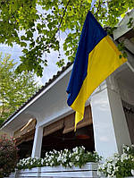 Прапор України державний символ, синьо-жовтий прапор, сувенір у закритій банці