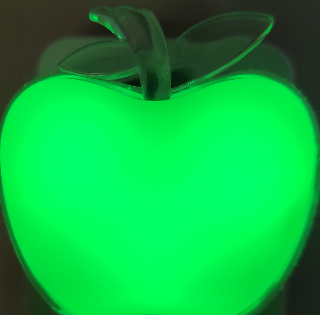 Ночник светодиодный Lemanso Яблоко зелёный 3 LED / NL143 - фото 3 - id-p1944843978