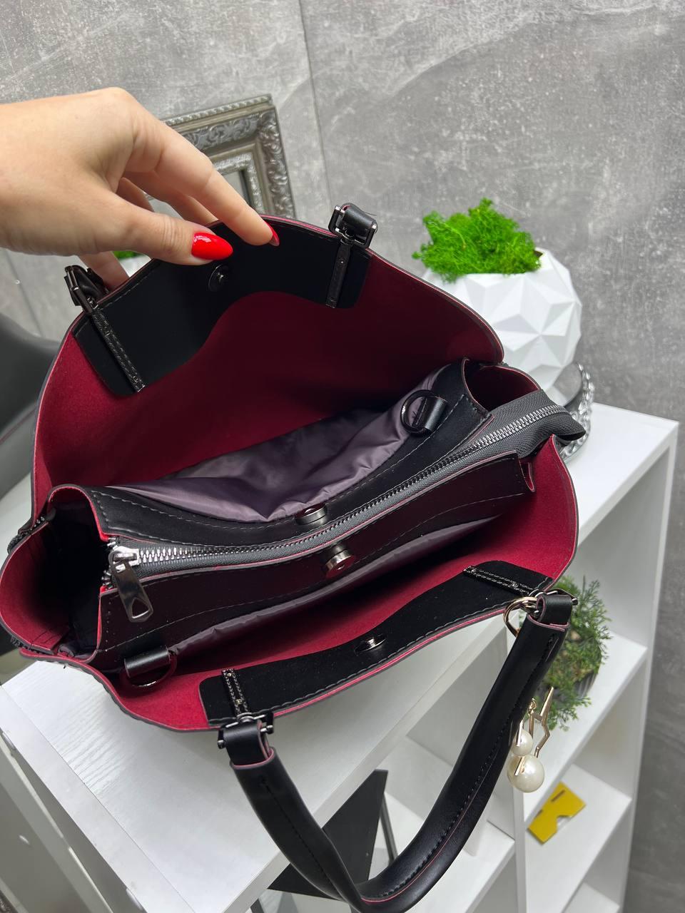 Натуральна замша. Чорна з червоним - три відділення - стильна сумка з брелком, дорогий турецький матеріал (0207-1), фото 6
