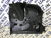 Накладка под торпеду слева Mercedes W212, S212 A2126800889