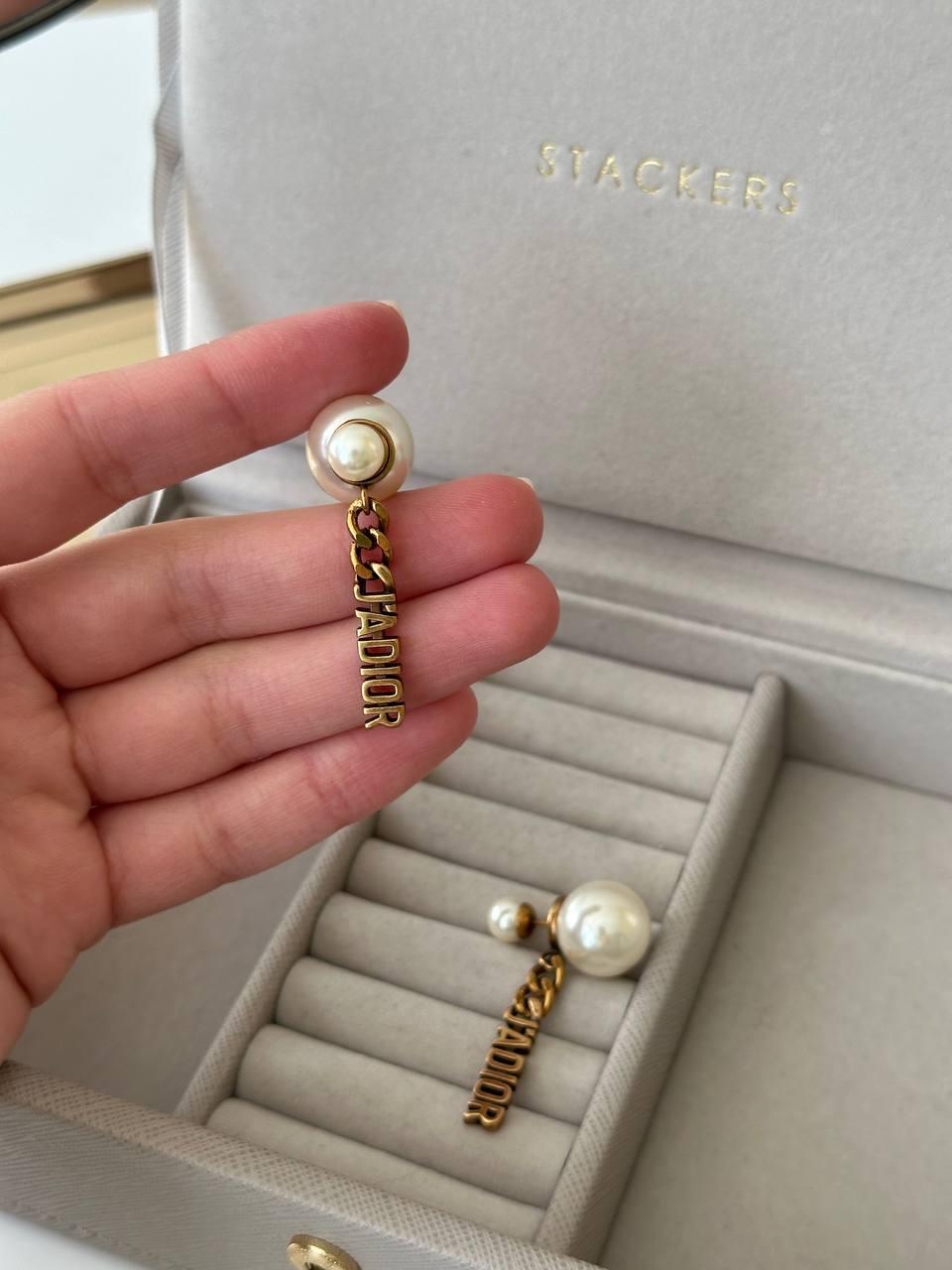 Сережки від Dior з перлами з підвісками