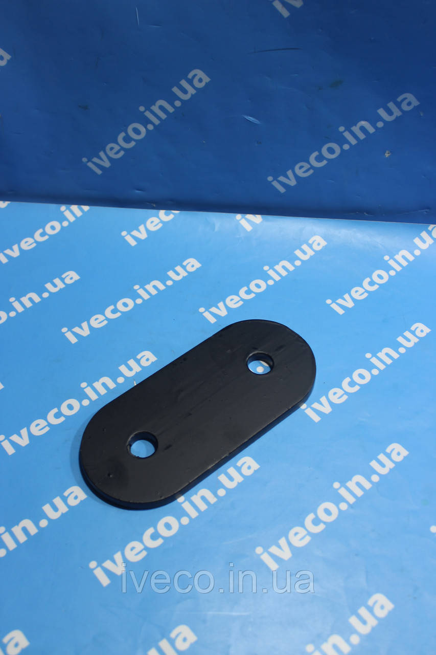 Сережки ресори Iveco Stralis Trakker 8134539 кронштейн кріплення ресори