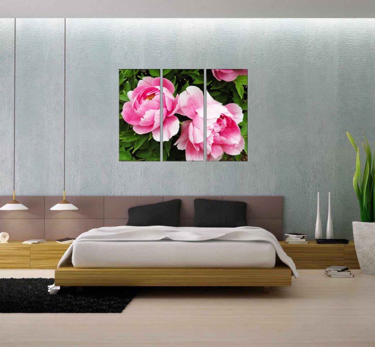 Картина рожеві півонії великі квіти настінний декор друк на полотні 90х60 з 3 частин