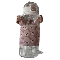 Бутылка-поилка детская Stenson R90393 пластиковая с трубочкой/ремешком 600мл