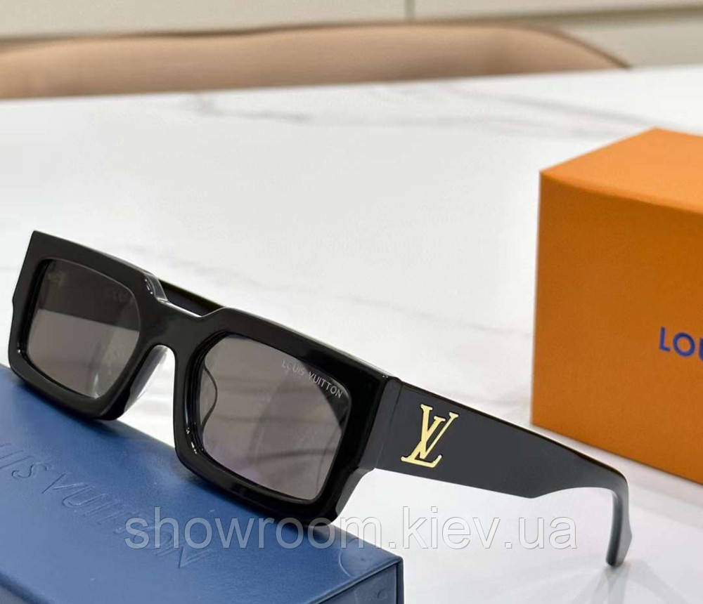 Жіночі сонцезахисні окуляри Lv 1910 black Lux