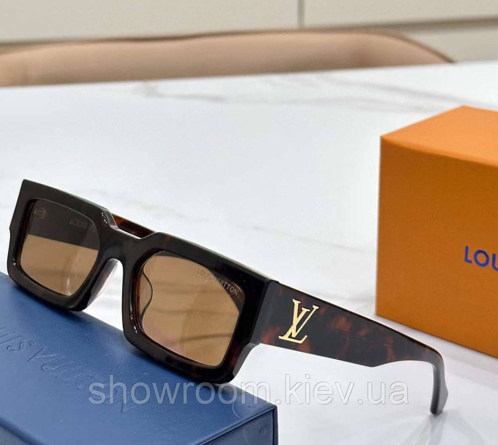 Жіночі сонцезахисні окуляри Lv 1910 leo Lux