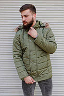 Мужская зимняя куртка с мехом на капюшоне зеленая
