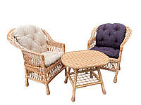 Плетене крісло і столик з лози