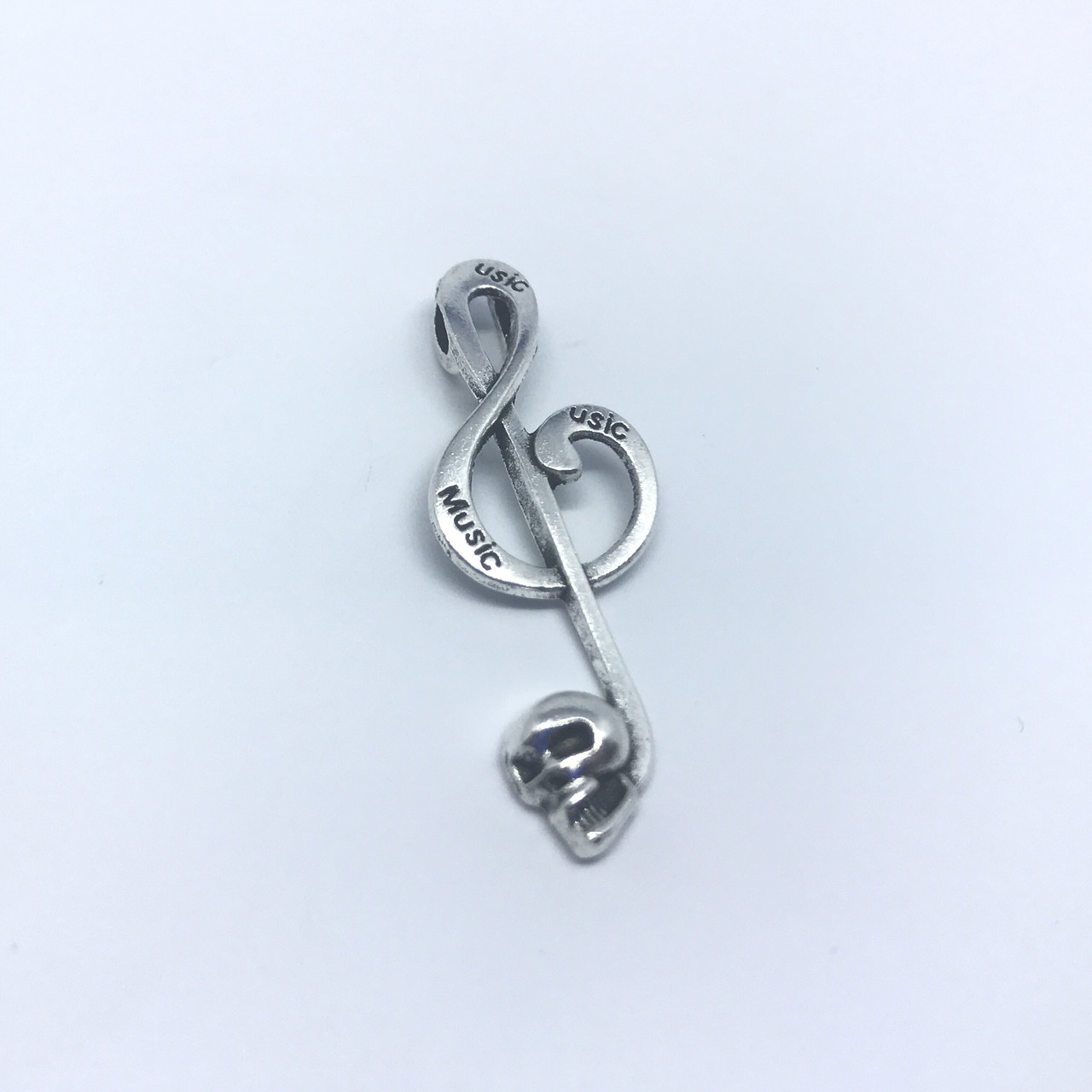 Металевий кулон - накладка для прикрас срібного кольору Підвіска для браслетів і сережок Ключ 42х15мм