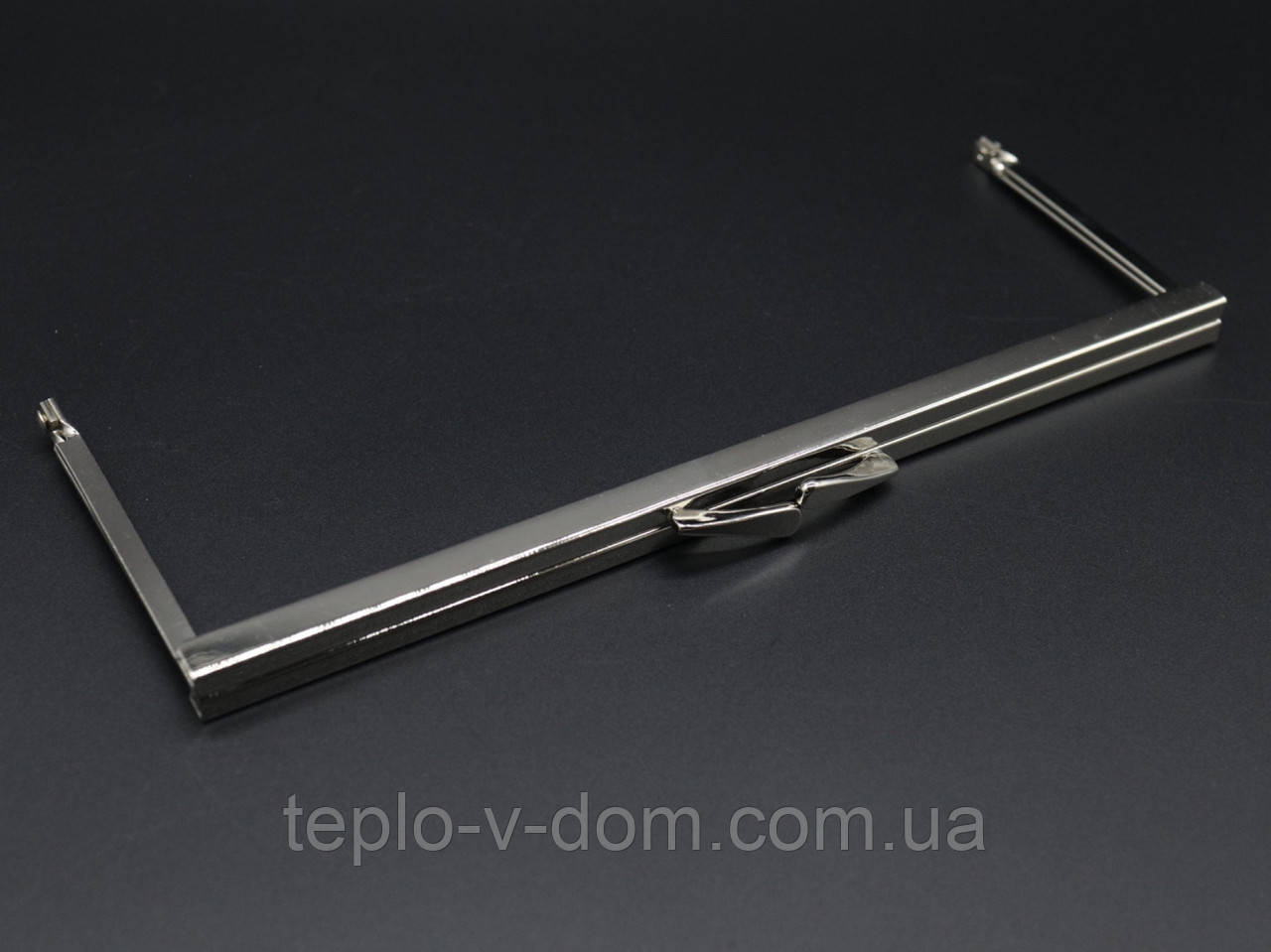 Фермуар з ручкою. Колір "срібло". 22см.