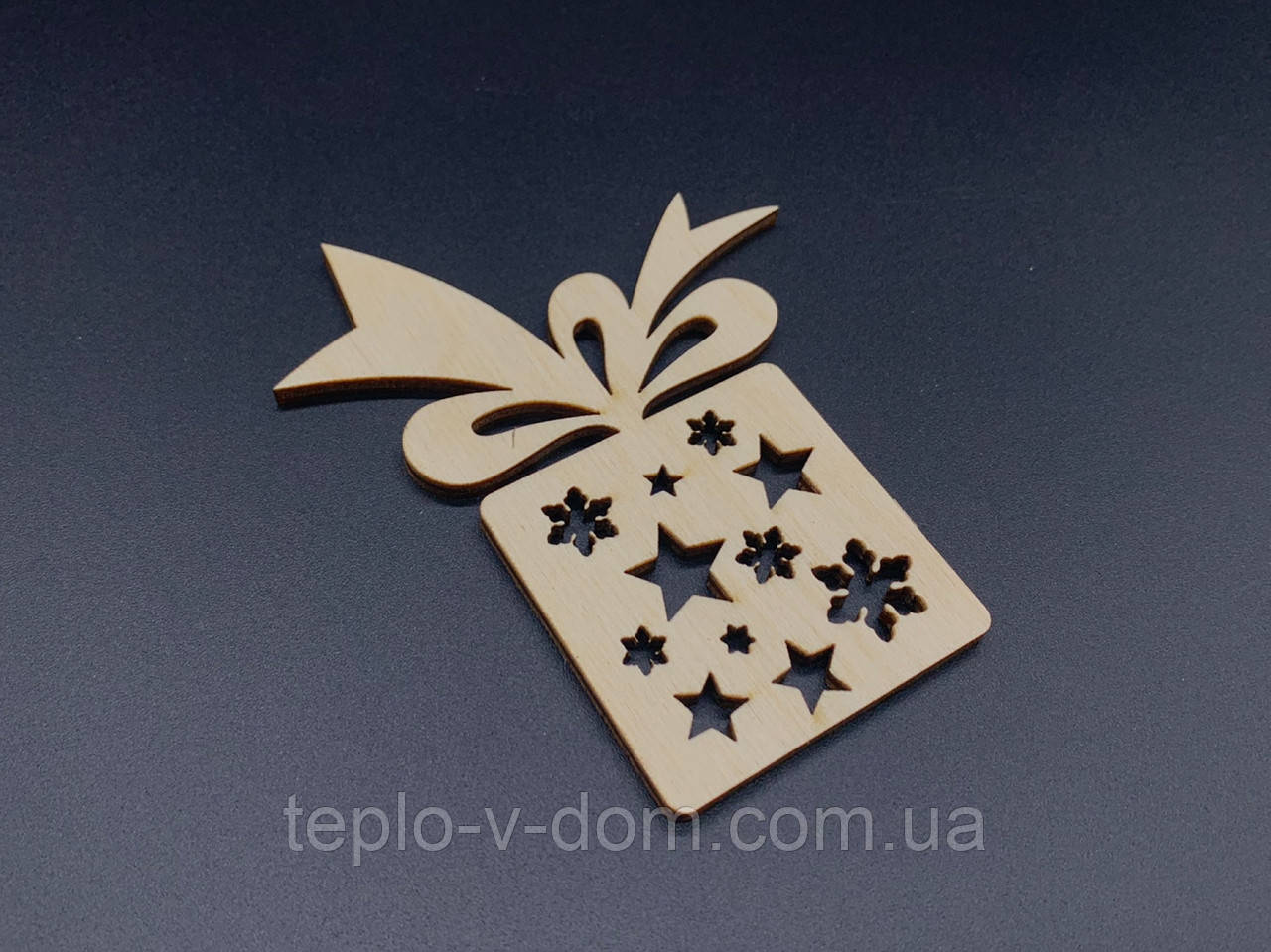 Дерев'яна новорічна іграшка. Фанера. 10х8,5см