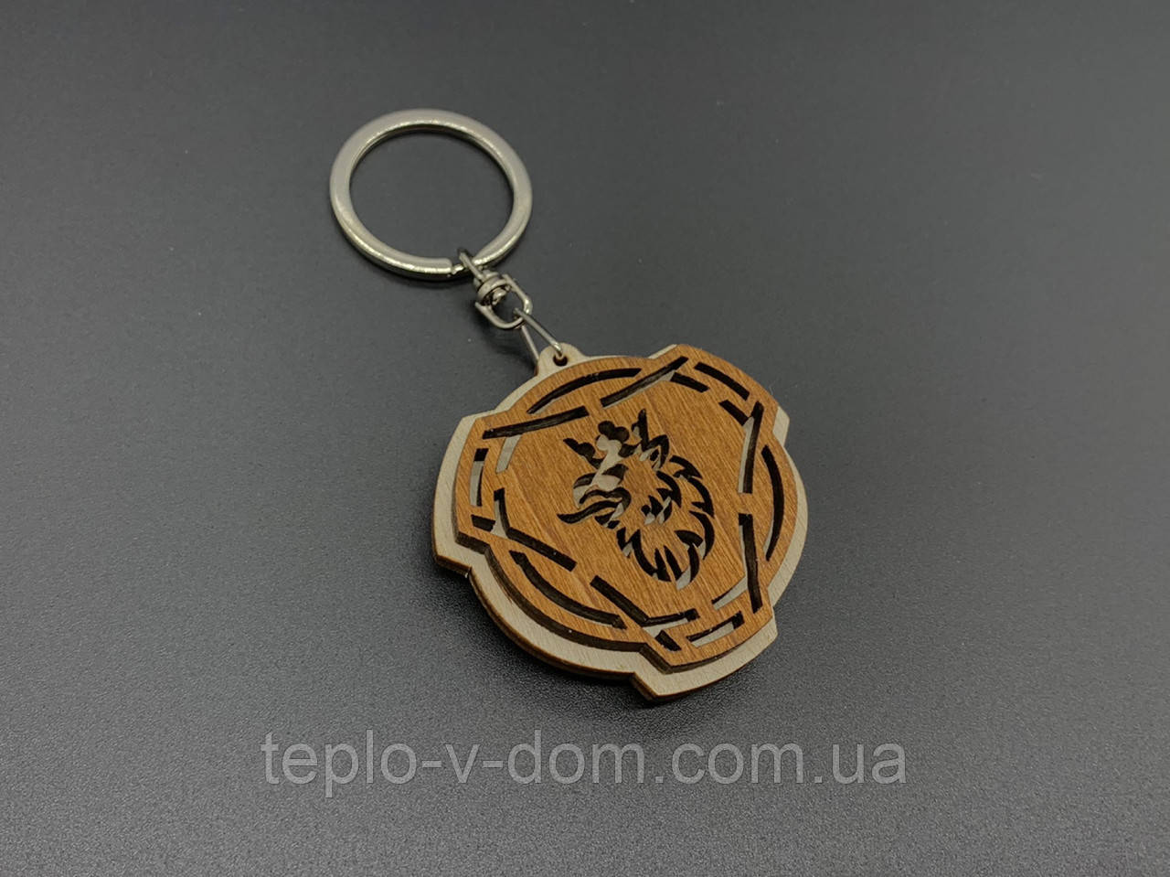 Брелок дерев'яний Scania. 5см