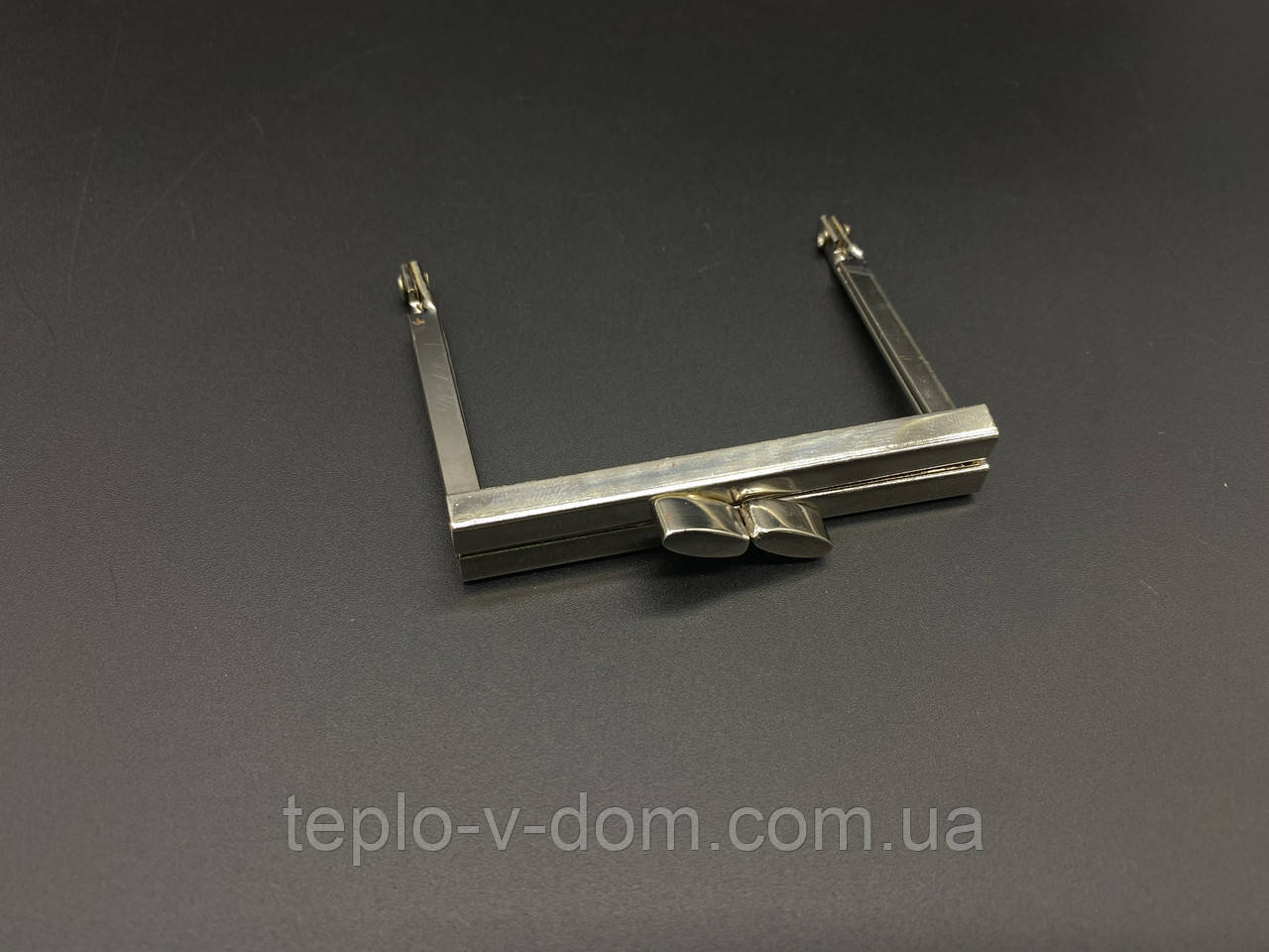 Фермуар. Колір "срібло". 9см.