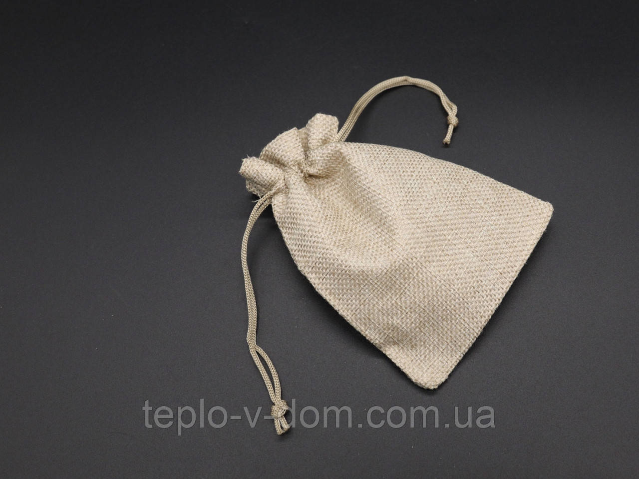 Подарунковий мішечок з мішковини на затяжках. Колір "Натуральний". 10х14см