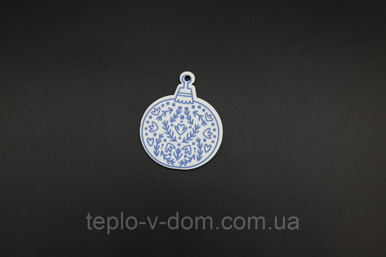 Дерев'яна новорічна іграшка з друком. 6х7см