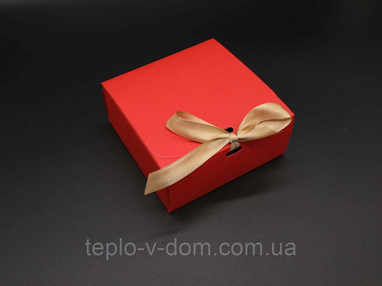 Збірні картонні коробки для подарунків. Колір червоний. 11.5х11.5х5см