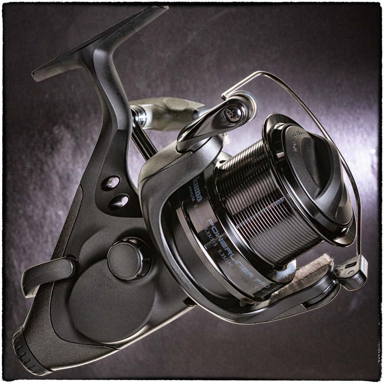 Котушка коропова Okuma Powerliner Pro Baitfeeder PLP-8000