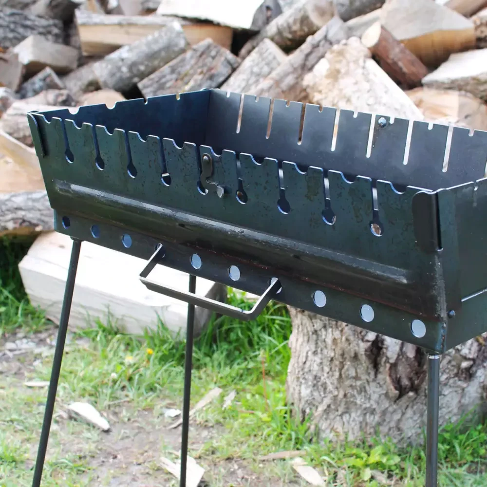 Складаний мангал 3 мм Магазин мангал-валіза 8 шампурів Іменний мангал на дачу розбірні, фото 1