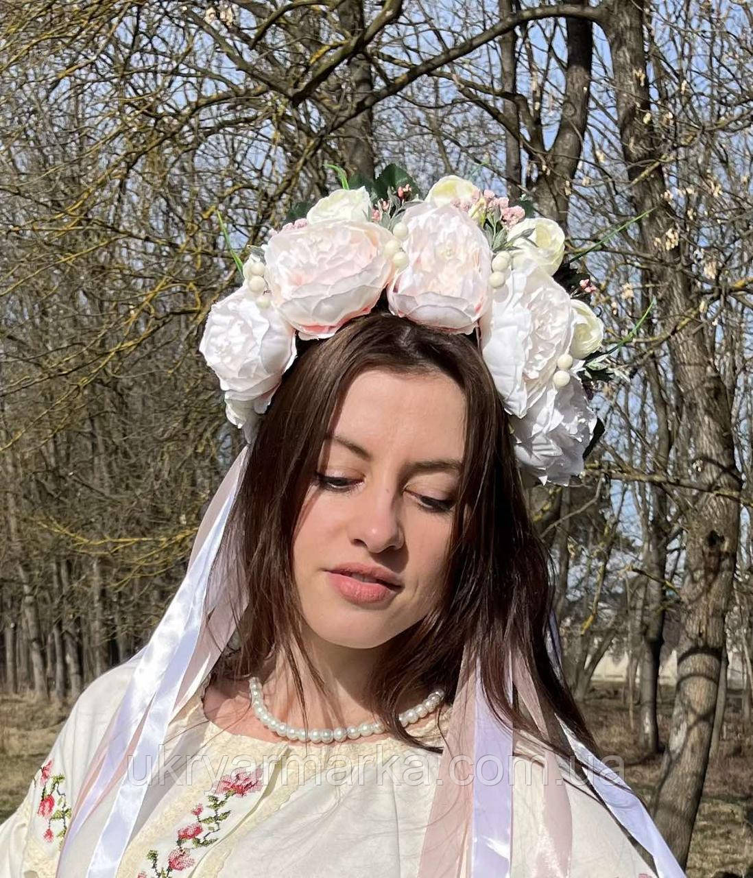 Неймовірний широкий квітковий віночок з піонами і трояндами "Пастельні піони"