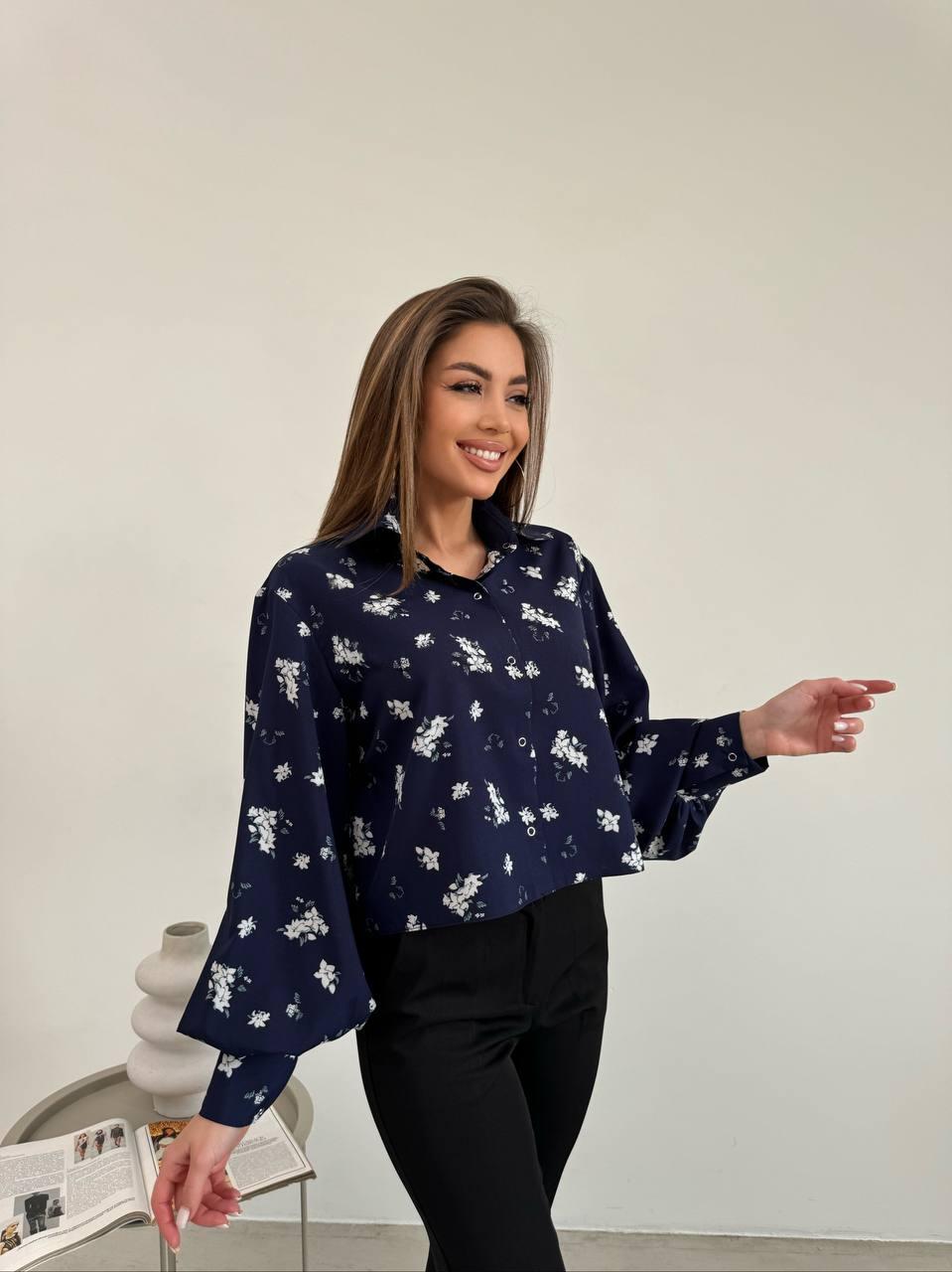 Сорочка укорочена прямого крою з рукавами ліхтариками у квітковий принт (р. 42-48) 2131044, фото 1