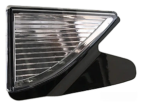 Відбивач переднього бампера правий VW Passat b8 USA 561-941-778-C