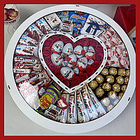 Хорошие подарки на день влюбленных бокс c конфетами МЕГА КРУГ С СЕРДЦЕМ ВНУТРИ, необычный подарок для девушки