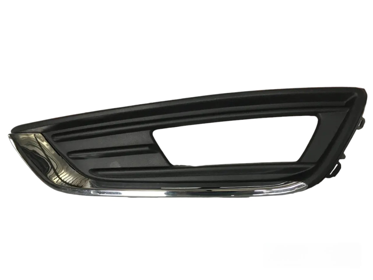 Обрамление птф Ford Focus mk3 15-18 левое хром новый F1EZ 15266 E