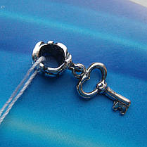 Шарм-підвіска Ключик для браслета Пандора, фото 3