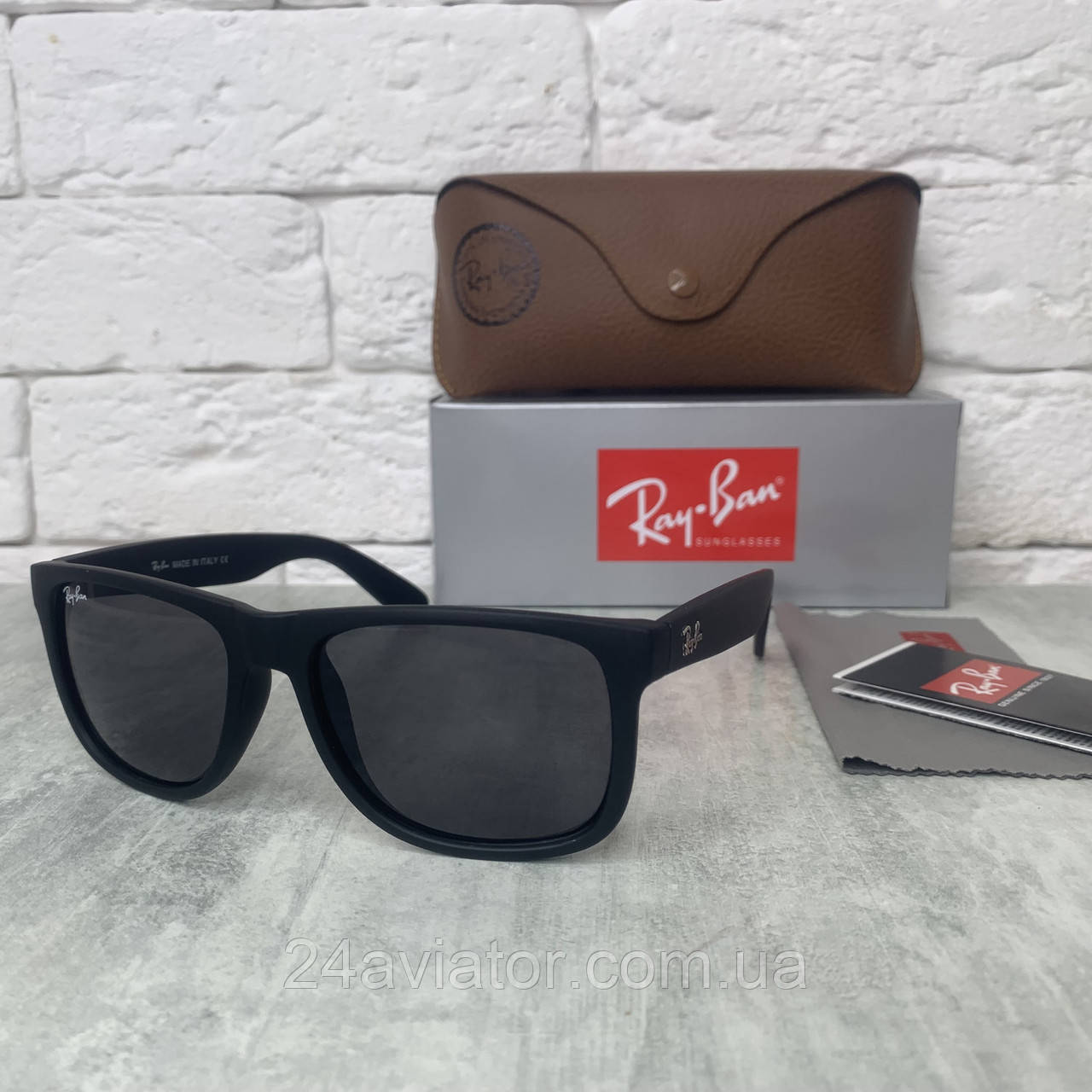 Сонцезахисні окуляри унісекс RAY BAN Wayfarer 4165 чорний мат