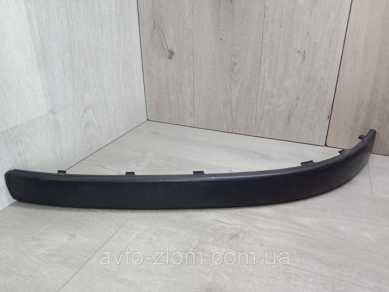 Молдинг переднього бампера Volkswagen Sharan. Шаран. 2000 – 2004. Лівий. 7M3807717D., фото 1