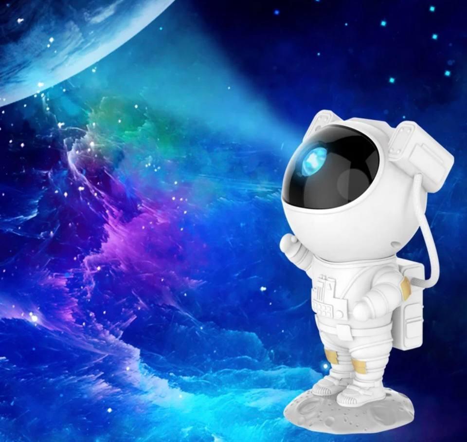 Космонавт астронавт з пультом нічник світильник лазерний проектор зоряне небо подарунок дитині хлопцю дівчині