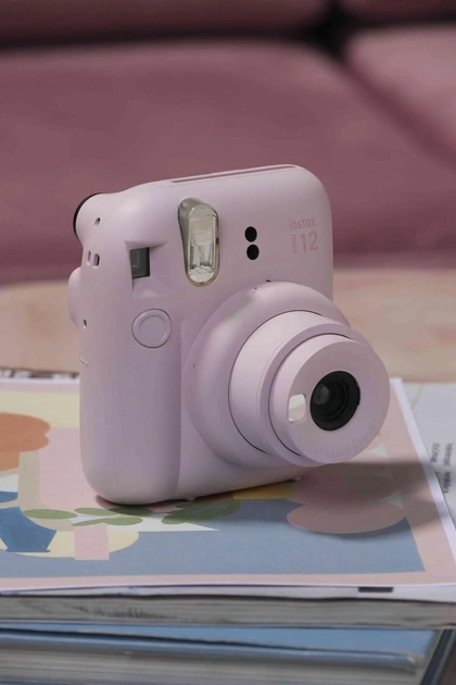 Пленочная камера Fujifilm Instax Mini 12 Камера мгновенной печати (Фотоаппараты) - фото 1 - id-p2114733649