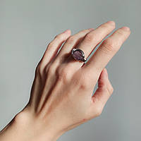 Кільце натуральний камінь Флюорит фіолетовий необроблений в обплетенні d-13х7мм+- 16, 17, 18 р-р